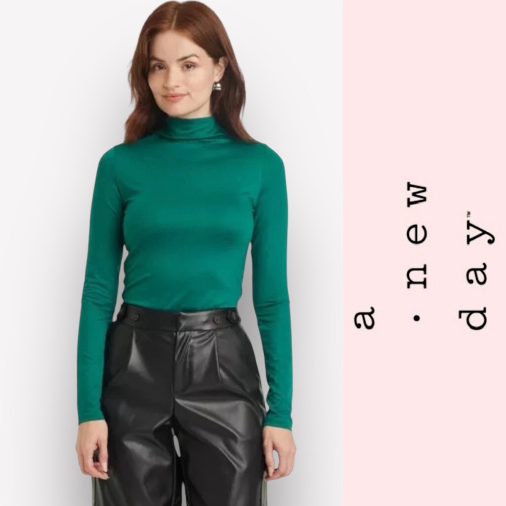 NWT A New Day Emerald Long Sleeve Turtleneck, Size S, MSRP $25